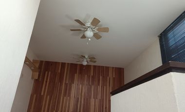 Casa venta Lomas de Angelopolis con muy amplio jardín dos recamaras