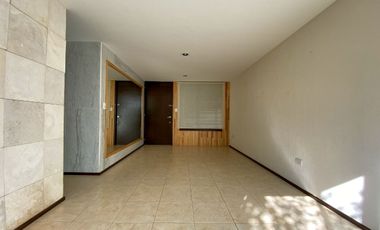 Casa venta Lomas de Angelopolis con muy amplio jardín dos recamaras