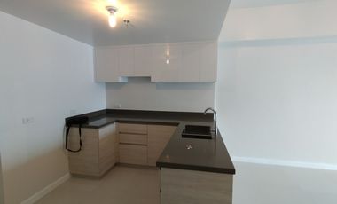Condo for sale in Mandaue City, Mandani Bay, 2-br facing Mactan