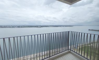 Condo for sale in Mandaue City, Mandani Bay, 2-br facing Mactan
