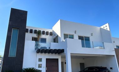 Casa en VENTA en Carretera Nacional