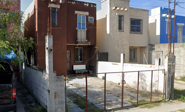 Casa en Remate Bancario en Balcones de Alcala, Reynosa, Tam. (65% debajo de su valor comercial, solo recursos propios, unica oportunidad) -EKC