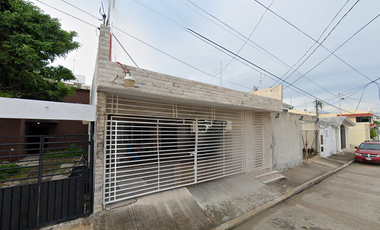 Casa en venta en Col. Santa Rita, Ciudad del Carmen ¡Compra esta propiedad mediante Cesión de Derechos e incrementa tu patrimonio! ¡Contáctame, te digo cómo hacerlo!