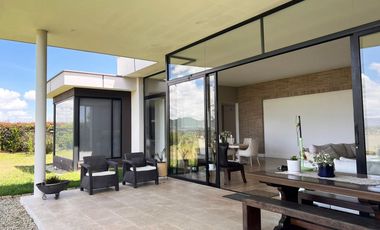 PR21147 Casa en arriendo en el sector Guarne