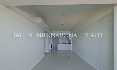 9XX Mandani Bay Suites Tower 1