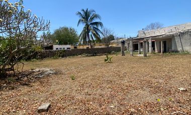 Casa con Terreno Amplio en Chicxulub, Chicxulub Pueblo