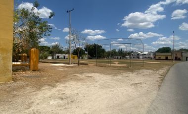 Casa con Terreno Amplio en Chicxulub, Chicxulub Pueblo