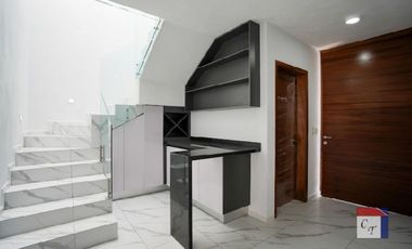 CASA EN VENTA ARGENTA