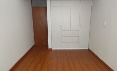 DEPARTAMENTO 1ER PISO CERCA AL MALL AVENTURA Y LAMBRAMANI