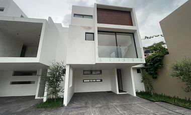 CASA EN VENTA AVILA CAMACHO EL CAPULLO ZAPOPAN JALISCO