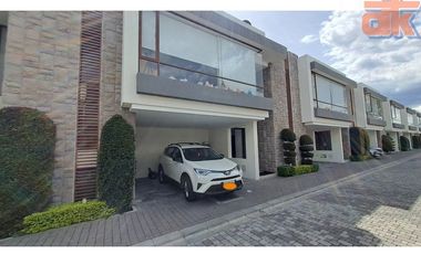 En Venta Casa Sector exclusivo del Valle de Tumbaco