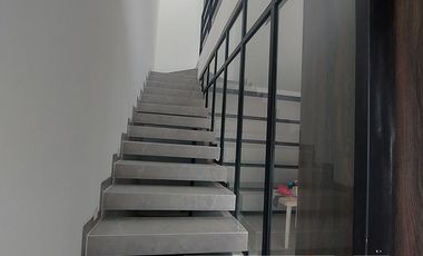 En Machala Hermosa Suite en Venta en Area de Alta Plusvalia con Garaje