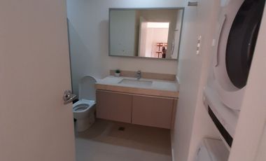 【RUSH SALE!】1-Bedroom Condominium Unit for Sale in 32 Sanson, Cebu City, Cebu