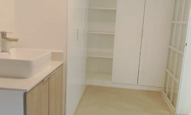 Brand New House and lot For sale 5 Bedroom and 2 Car garage in Greenwoods Pasig City PH2812