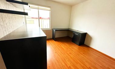 Renta de casa a unos pasos de Galerias Metepec