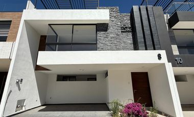Casa en venta Lomas de Angelópolis III cerca del parque Acuático