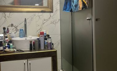 CASA CONFORTABLE  6 DORMITORIOS AL LADO DE PARQUE EN ZONA RESIDENCIAL DE PUEBLO LIBRE