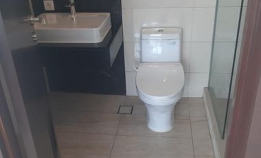 Apartemen Kensington Royal Suites Murah