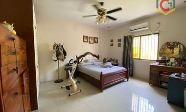 FURNISHED 5-BEDROOM HOUSE AND LOT FOR SALE.