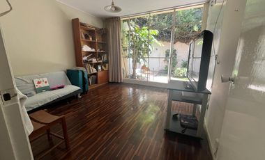 BAJÓ DE PRECIO!!!  CASA/TERRENO:  2 FRENTES, AVENIDA Y PARQUE