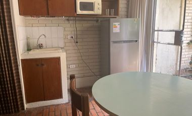 BAJÓ DE PRECIO!!!  CASA/TERRENO:  2 FRENTES, AVENIDA Y PARQUE