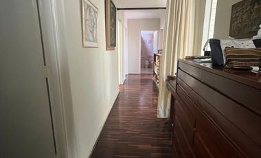 BAJÓ DE PRECIO!!!  CASA/TERRENO:  2 FRENTES, AVENIDA Y PARQUE