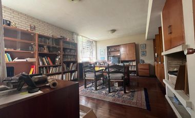 BAJÓ DE PRECIO!!!  CASA/TERRENO:  2 FRENTES, AVENIDA Y PARQUE