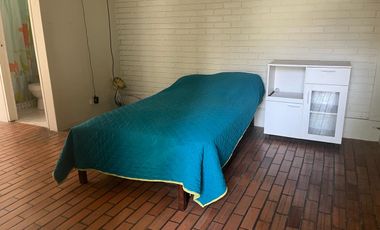 BAJÓ DE PRECIO!!!  CASA/TERRENO:  2 FRENTES, AVENIDA Y PARQUE