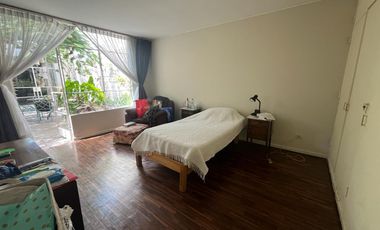 BAJÓ DE PRECIO!!!  CASA/TERRENO:  2 FRENTES, AVENIDA Y PARQUE