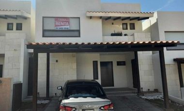 En renta casa en Altozano 3 recàmaras àrea infantil jardìn vigilancia RCS-24-3436