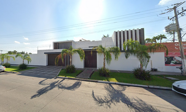 Casa en venta en la Colonia Lastras Altamirano, Los Mochis, Sinaloa.