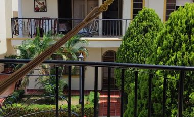 Venta de casa de dos pisos de 205.18 M2,en conjunto cerrado por la calle 8 al oriente de la ciudad.