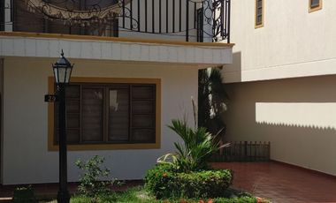 Venta de casa de dos pisos de 205.18 M2,en conjunto cerrado por la calle 8 al oriente de la ciudad.
