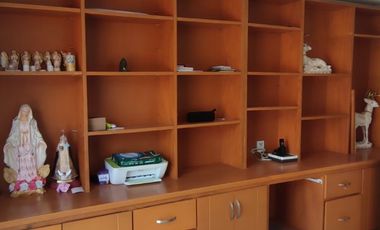 Venta de casa de dos pisos de 205.18 M2,en conjunto cerrado por la calle 8 al oriente de la ciudad.
