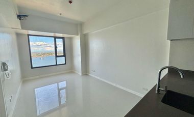 LOWEST PRICE! FOR SALE 1BR FRONT SEAVIEW IN MANDANI BAY, MANDAUE CEBU. MOVE-IN READY.