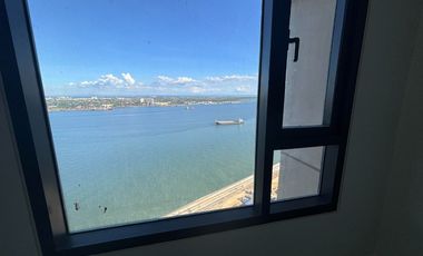 LOWEST PRICE! FOR SALE 1BR FRONT SEAVIEW IN MANDANI BAY, MANDAUE CEBU. MOVE-IN READY.
