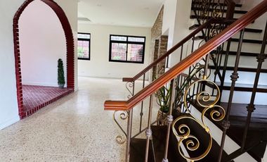 3-Level House in South Green Heights Putatan Muntinlupa City