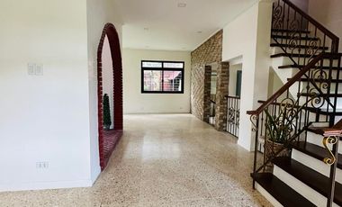3-Level House in South Green Heights Putatan Muntinlupa City