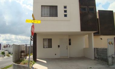 Casa en renta en Valle Azul Apodaca amueblada ideal para 5 personas