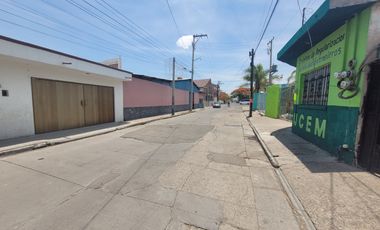 Casa con doble accesos a unos metros de Calle Morelos.