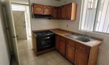 Casa con doble accesos a unos metros de Calle Morelos.