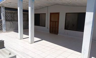 VENTA DE CASA EN SALINAS VICTORIA,NL CON LOCAL ENFRENTE LISTA PARA DARLE MANTENIMIENTO