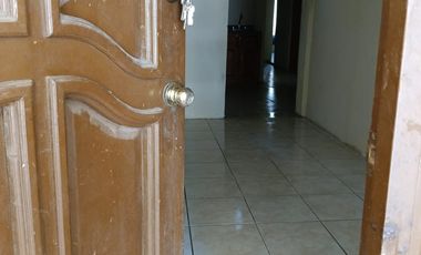 VENTA DE CASA EN SALINAS VICTORIA,NL CON LOCAL ENFRENTE LISTA PARA DARLE MANTENIMIENTO