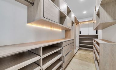 Venta de apartamento en el Poblado, Castropol