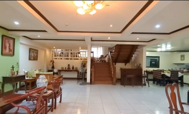 Spacious Classic Home in Cainta Rizal with 4 Bedroom and 4 Toilet & Bath