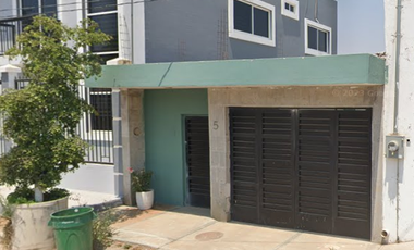 CASA EN REMATE EN JUANACATLÁN JALISCO