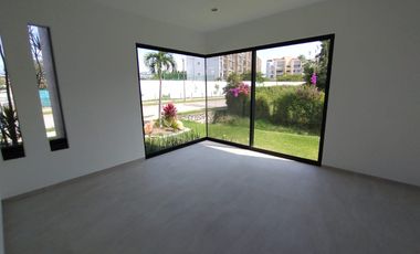 Casa nueva en Paraíso Country Cllub, con vista al campo de golf y recámara en PB