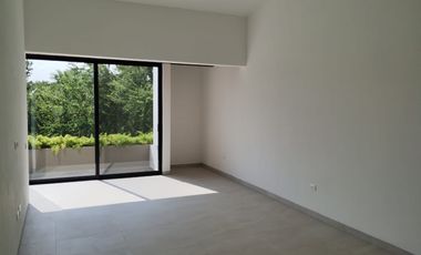 Casa nueva en Paraíso Country Cllub, con vista al campo de golf y recámara en PB
