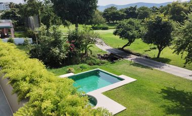 Casa nueva en Paraíso Country Cllub, con vista al campo de golf y recámara en PB