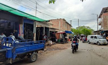 VENDO CASA EN ZONA COMERCIAL POR EL MERCADO MODELO DE PIURA